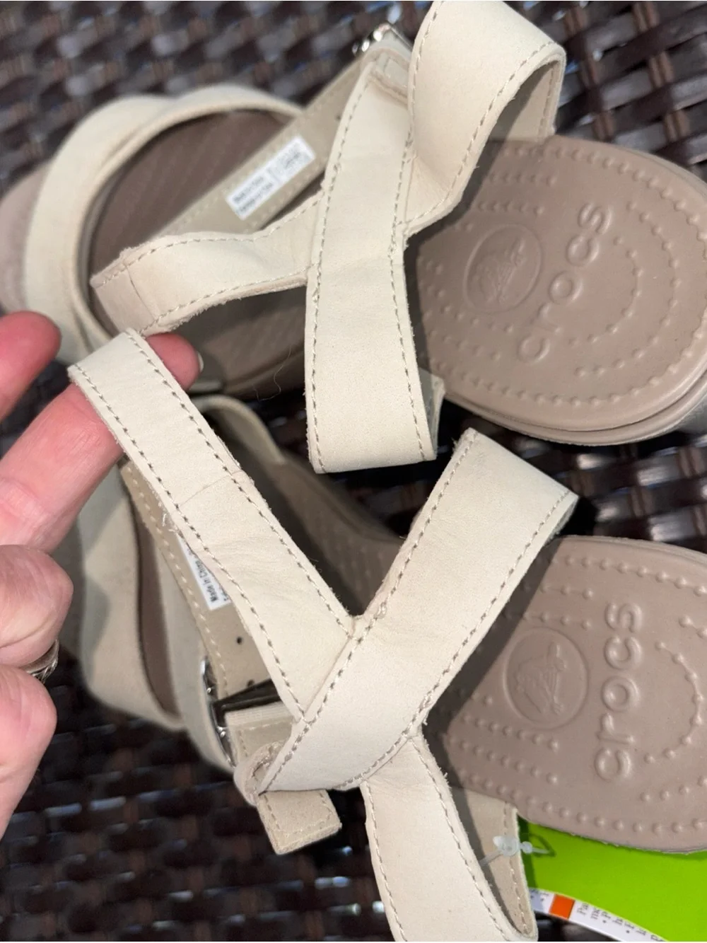 NWT Crocs LEIGH Strappy Wedge Sandal Oatmeal/ Mushroom Sz10